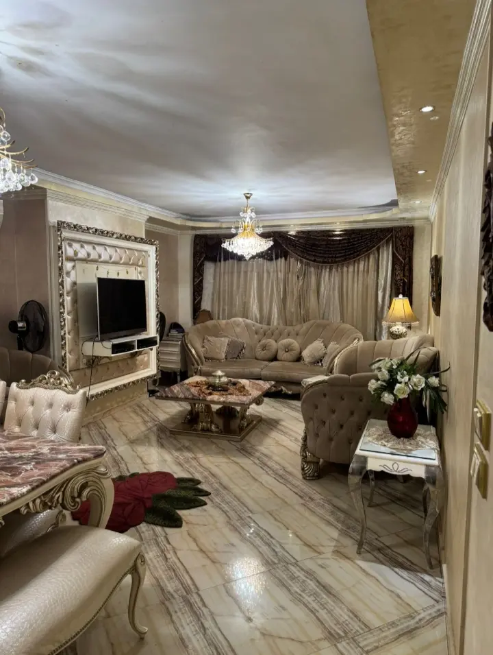 شقة 160م إكسترا سوبر لوكس تطل على حديقتين – شارع إسماعيل وهبي المنطقة التاسعة - عقار في مدينة نصر