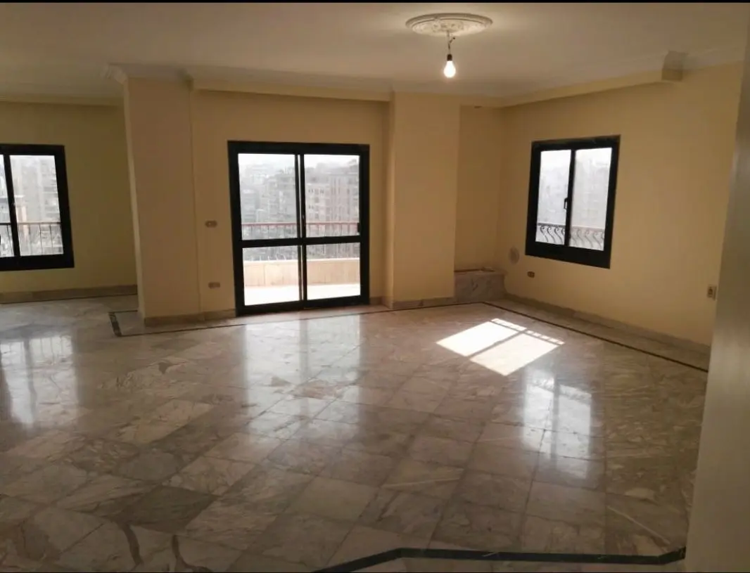 شقة 240م تشطيب قصور (رخام وباركي) - المنطقة السادسة - عقار في مدينة نصر