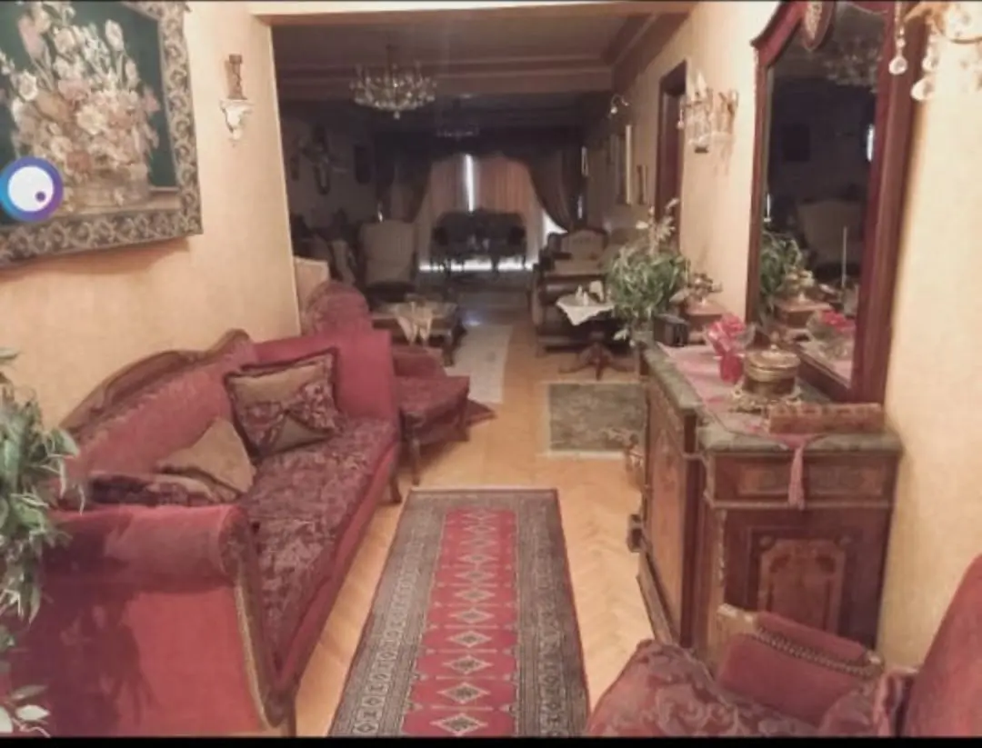 شقة 180م تشطيب كلاسيك فاخر - خلف الميرغني (شارع البادية) - عقار في مدينة نصر